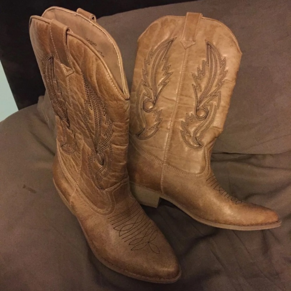 Tan Cowgirl Boots